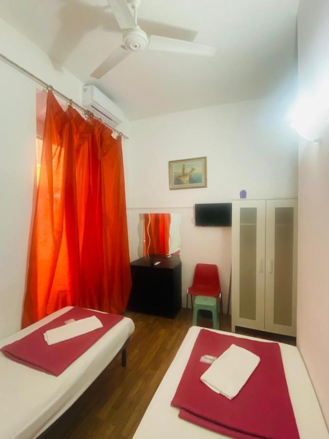 Roman Place Luaran gambar
