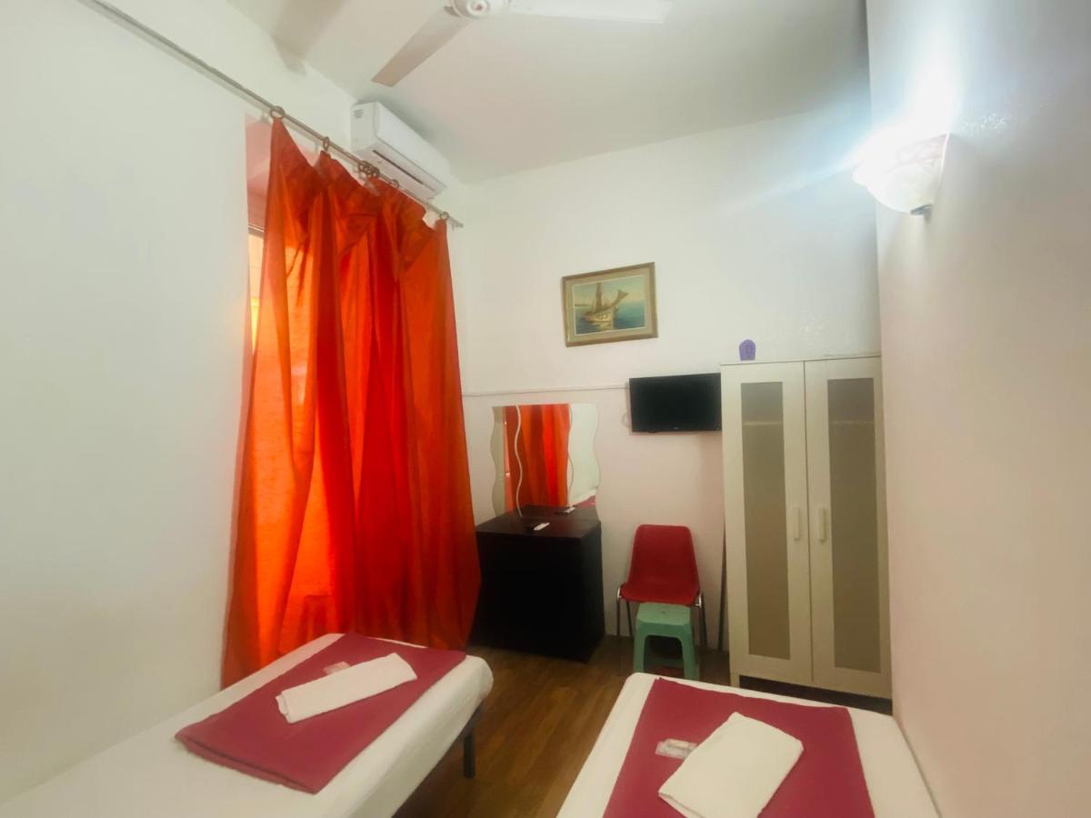 Roman Place Luaran gambar